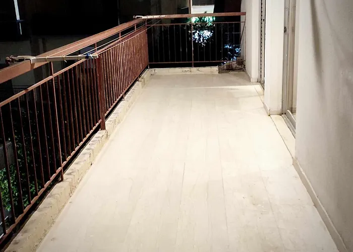 Appartement Next To The Apartment. *